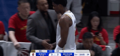 过去2场合砍0分！广厦大外援奈特再次提前3小时抵达球馆热身